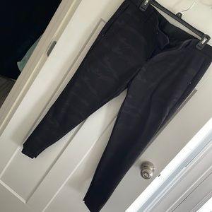 Zara super skinny 4 way stretch size 34